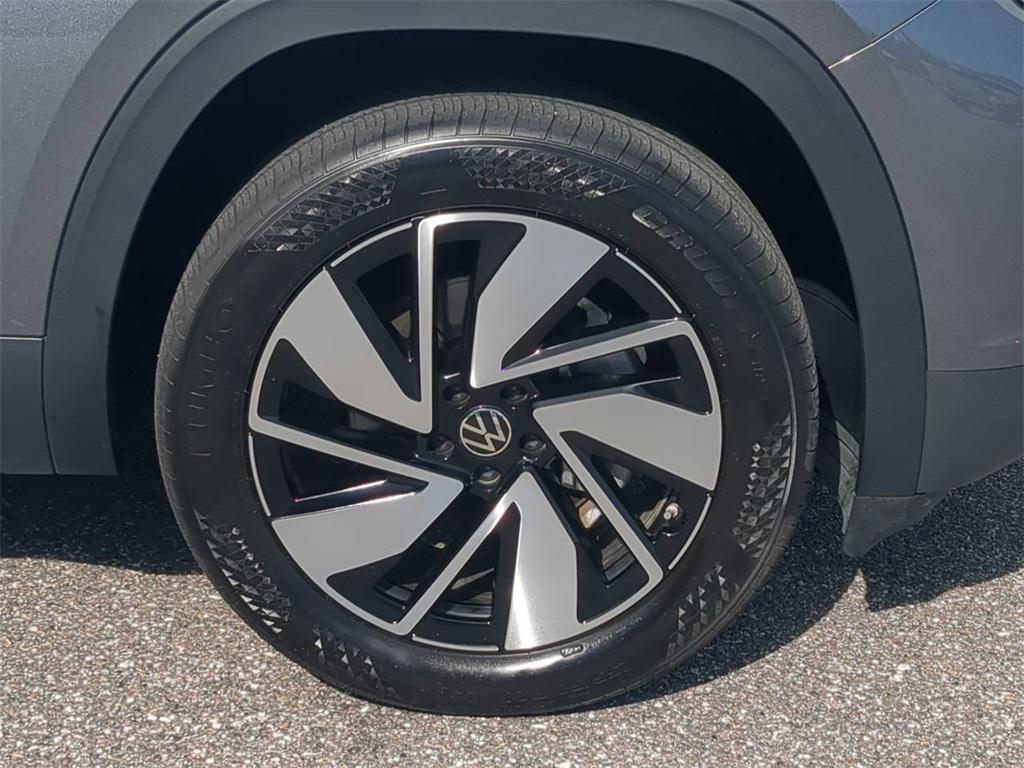 used 2025 Volkswagen Atlas car, priced at $36,699