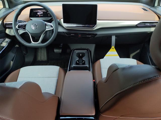 new 2025 Volkswagen ID.4 car, priced at $40,716