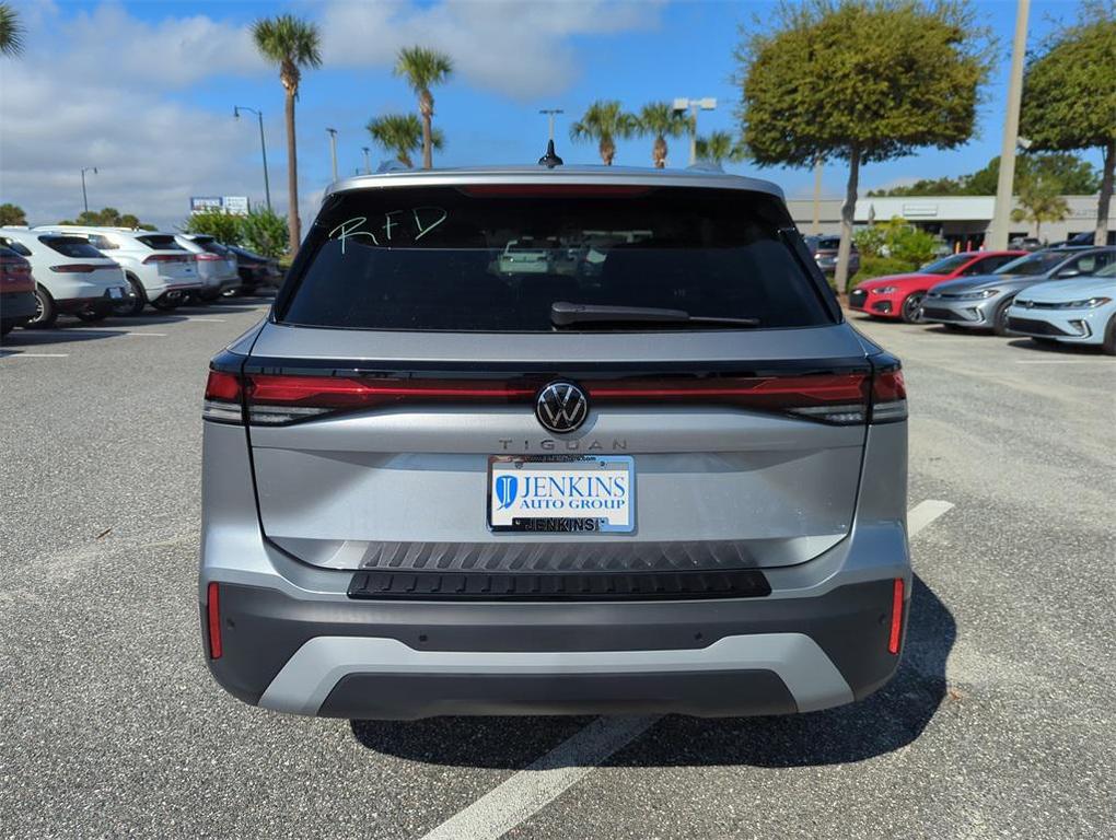 new 2026 Volkswagen Tiguan car, priced at $32,251