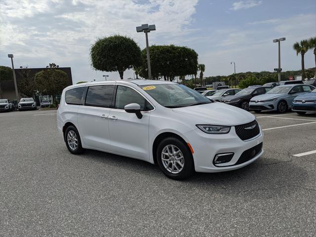 used 2023 Chrysler Pacifica car, priced at $23,787