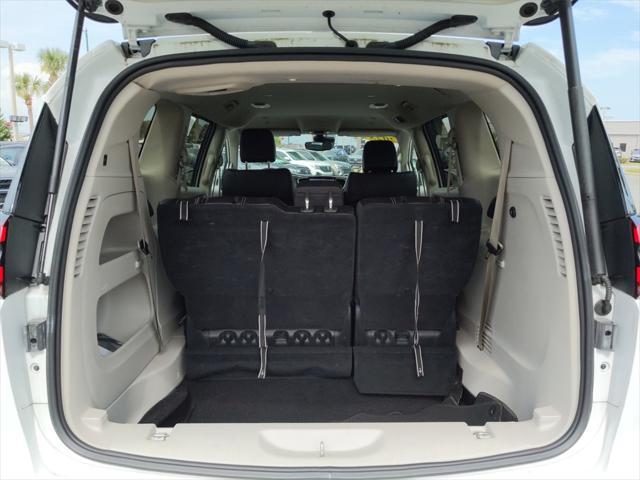 used 2023 Chrysler Pacifica car, priced at $23,787