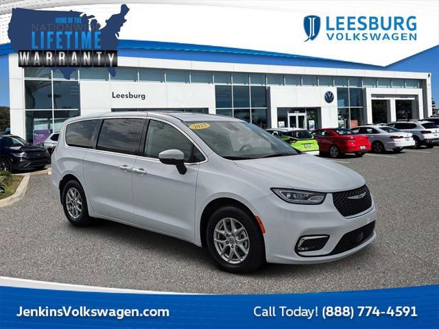 used 2023 Chrysler Pacifica car, priced at $23,787