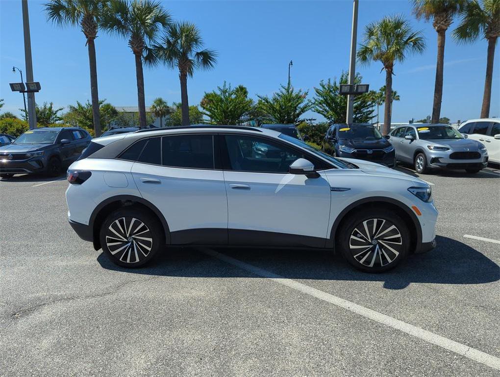 new 2025 Volkswagen ID.4 car, priced at $44,491