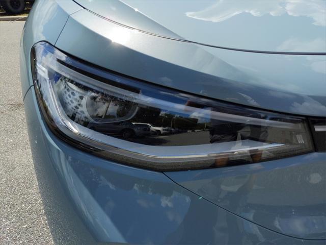 new 2025 Volkswagen ID.4 car, priced at $45,327