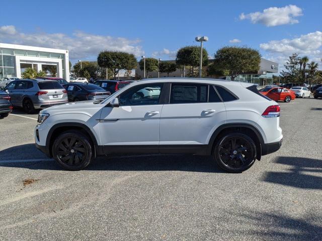 new 2025 Volkswagen Atlas Cross Sport car, priced at $42,129