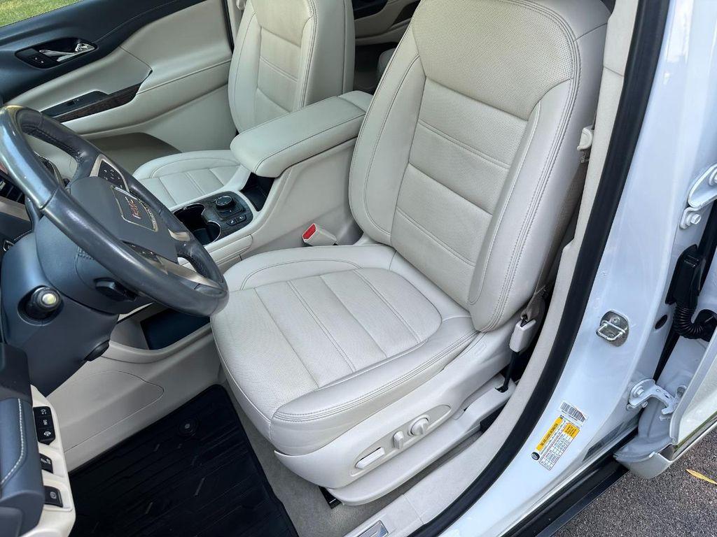 used 2022 GMC Acadia car, priced at $34,600