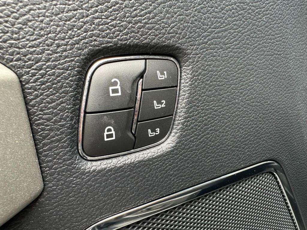 used 2022 Ford F-250 car, priced at $54,900