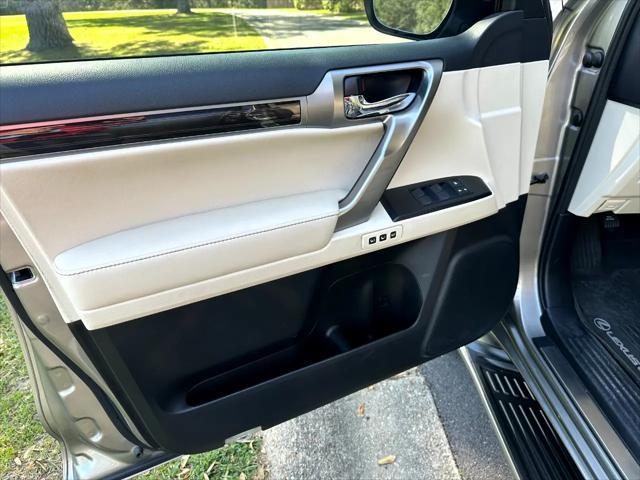 used 2022 Lexus GX 460 car, priced at $51,500