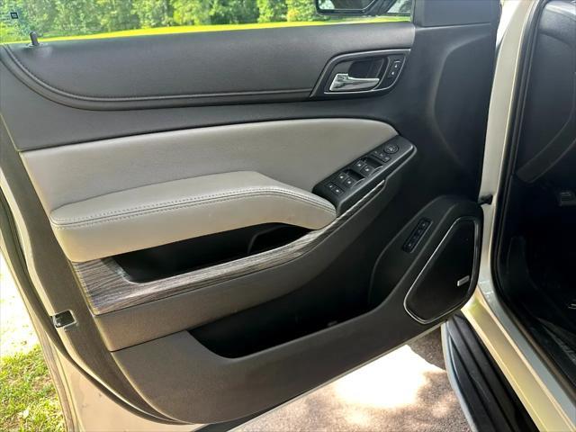 used 2019 Chevrolet Suburban car, priced at $31,900