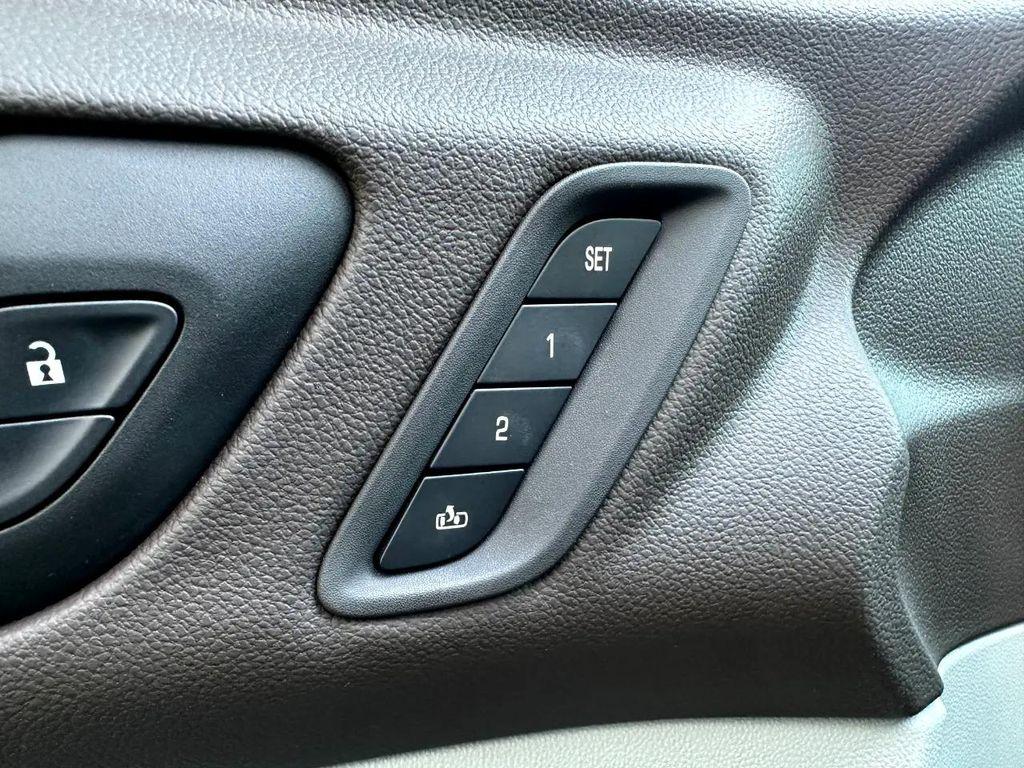 used 2022 GMC Acadia car, priced at $32,900