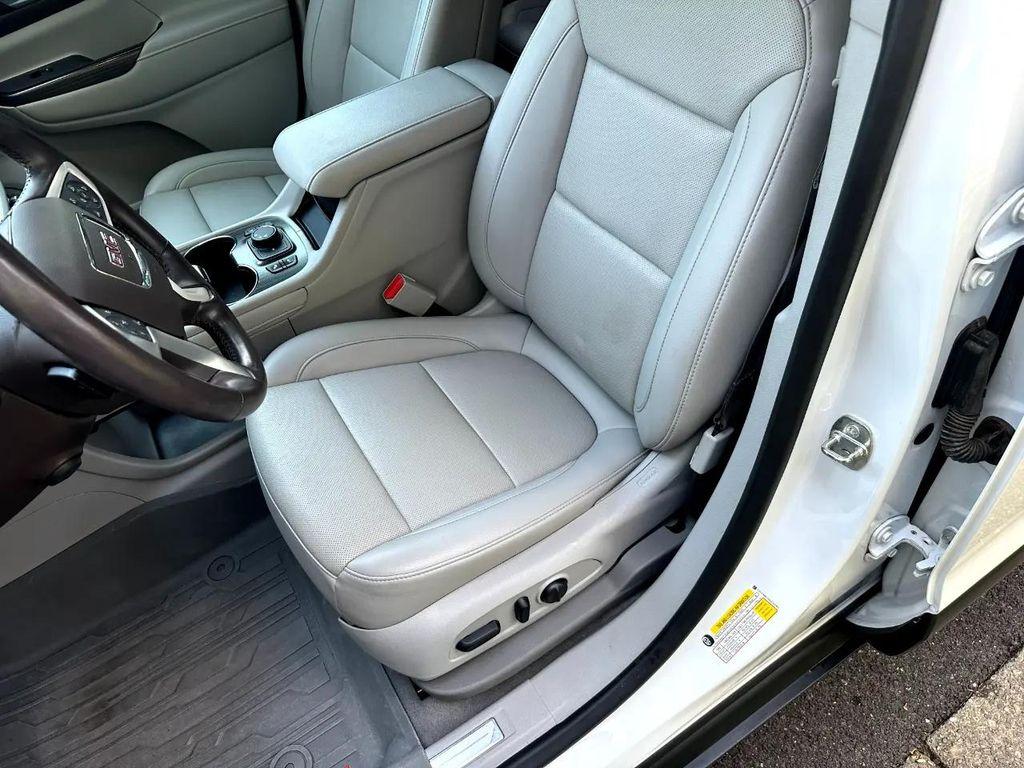 used 2022 GMC Acadia car, priced at $32,900