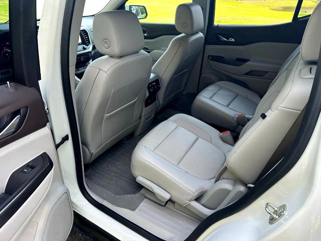 used 2022 GMC Acadia car, priced at $32,900