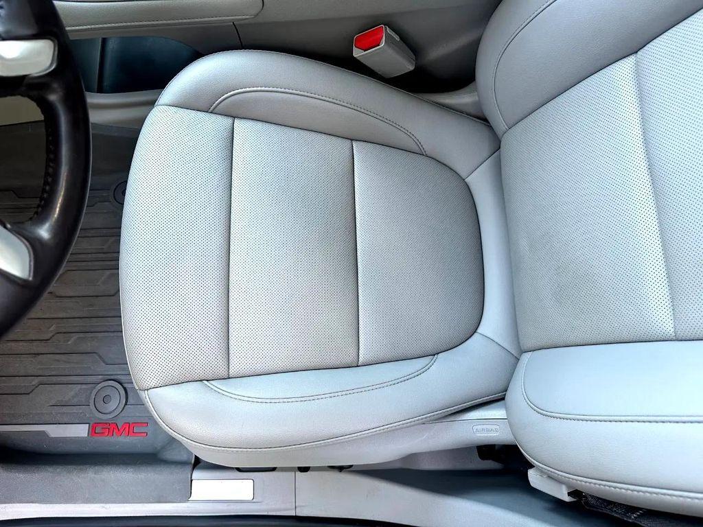 used 2022 GMC Acadia car, priced at $32,900