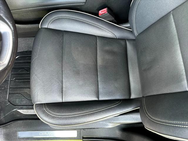 used 2022 GMC Yukon car, priced at $52,900