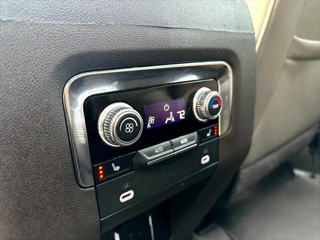 used 2022 GMC Yukon XL car, priced at $58,900