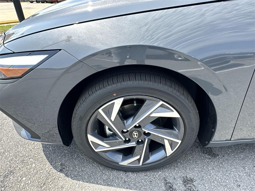 new 2025 Hyundai ELANTRA HEV car, priced at $26,310