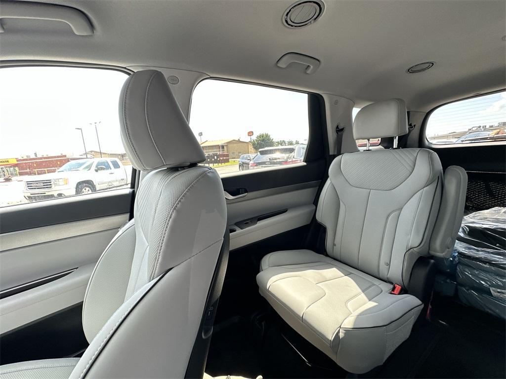 new 2025 Hyundai Palisade car, priced at $39,819