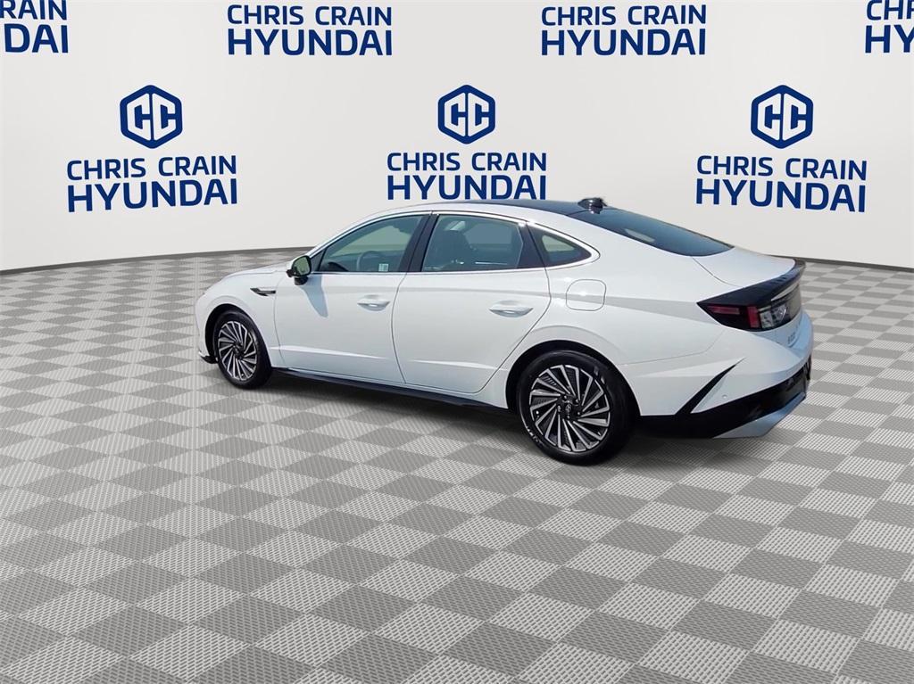 new 2024 Hyundai Sonata Hybrid car, priced at $38,305