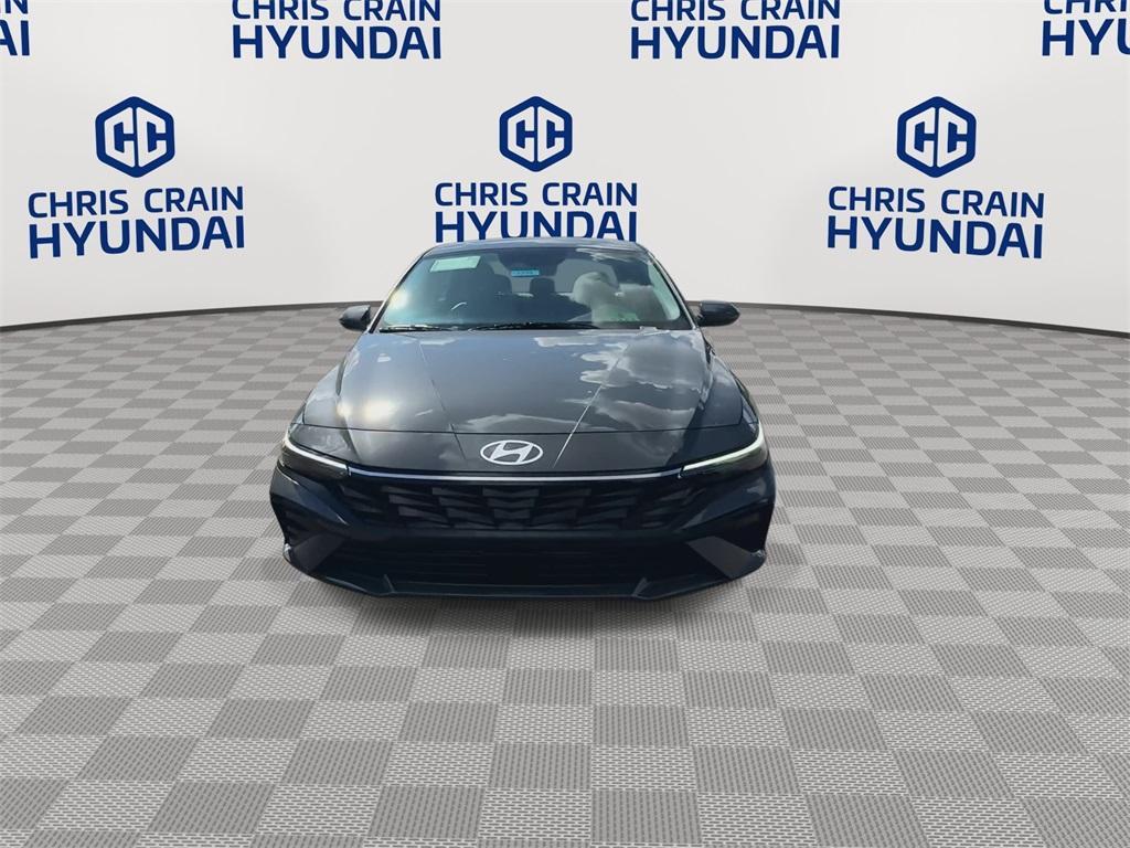 new 2025 Hyundai Elantra car, priced at $27,380