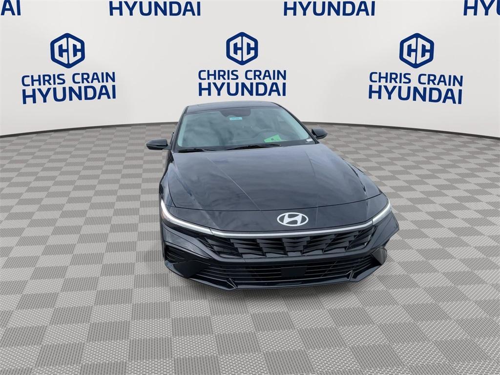 new 2025 Hyundai Elantra car, priced at $27,700