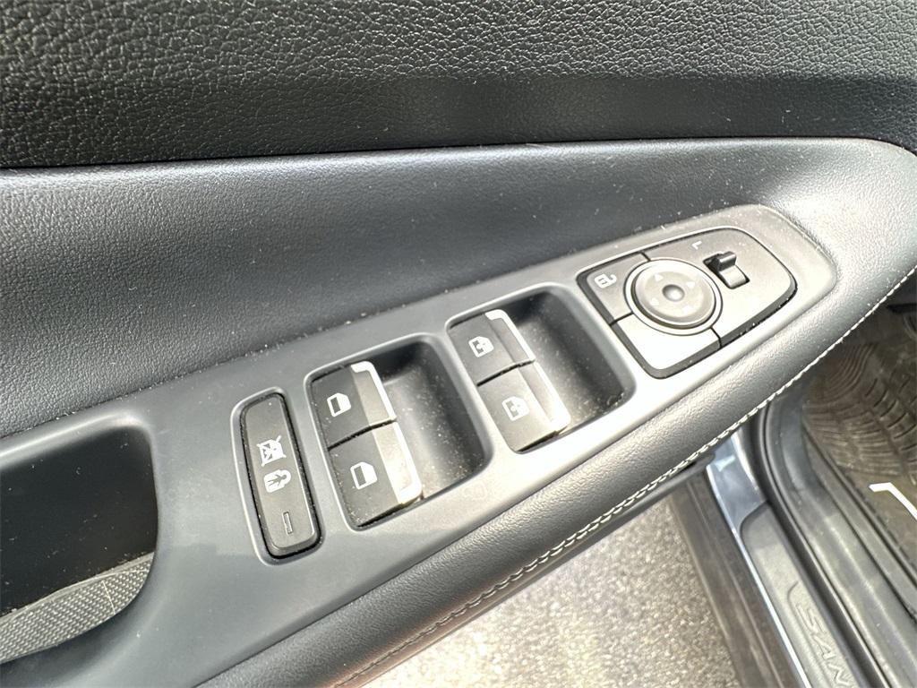 used 2020 Hyundai Santa Fe car, priced at $21,773