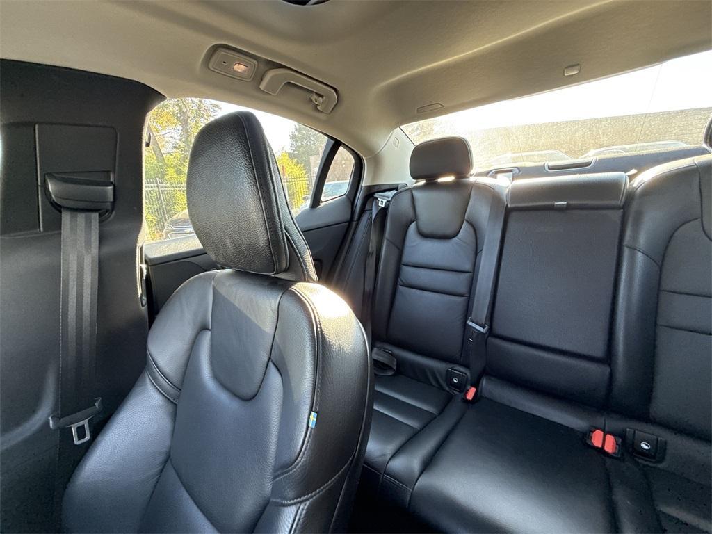 used 2023 Volvo S60 Recharge Plug-In Hybrid car, priced at $27,576