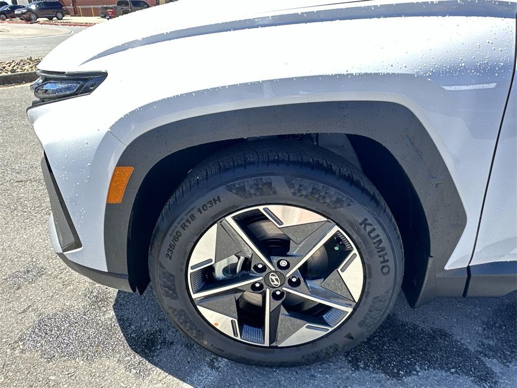 new 2025 Hyundai Tucson car, priced at $33,820