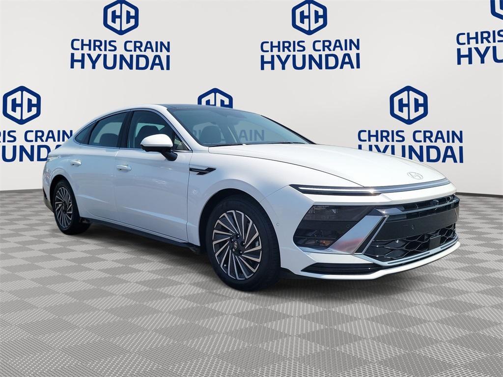 used 2024 Hyundai Sonata Hybrid car, priced at $31,909