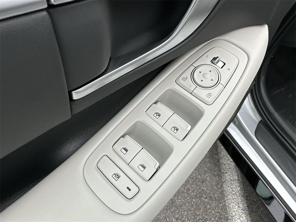 used 2024 Hyundai Sonata Hybrid car, priced at $25,340