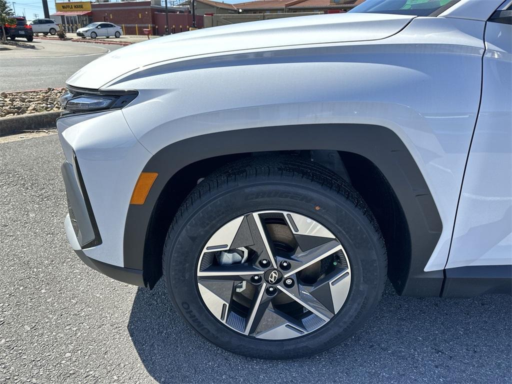 new 2025 Hyundai Tucson car, priced at $30,275