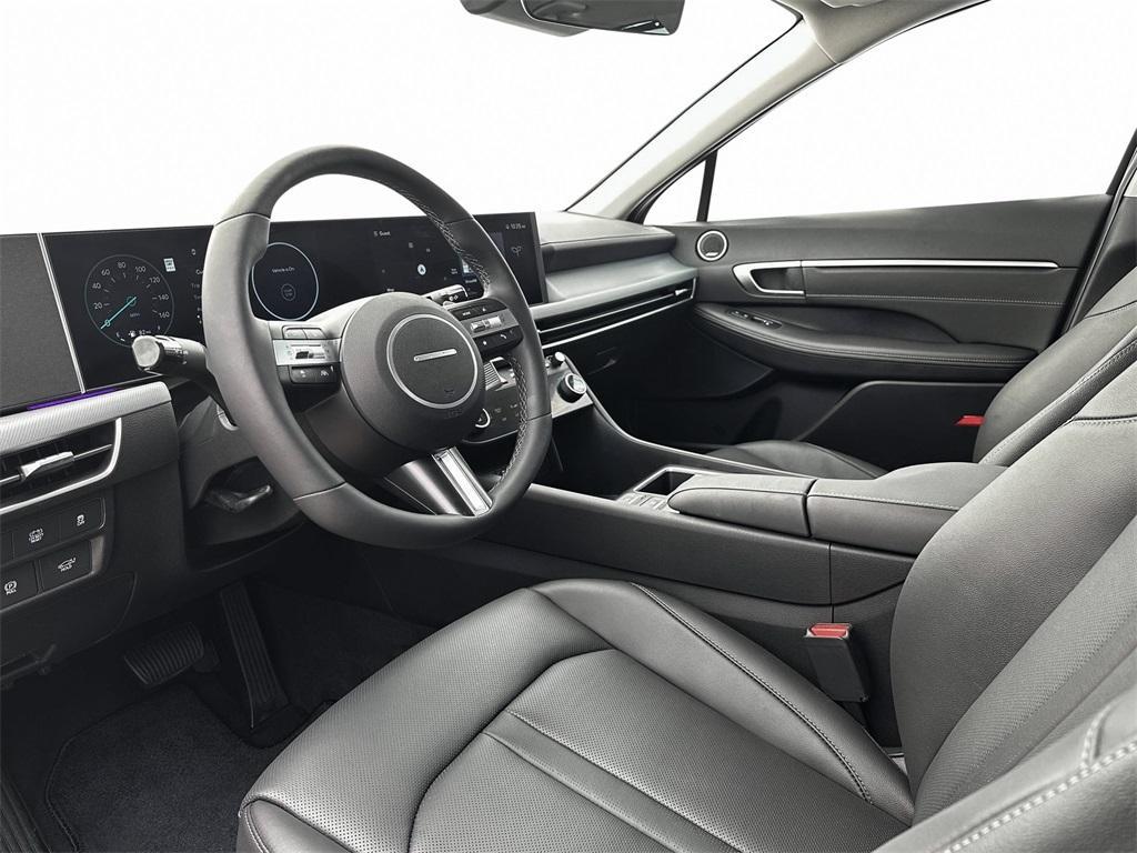 new 2025 Hyundai Sonata Hybrid car, priced at $37,530
