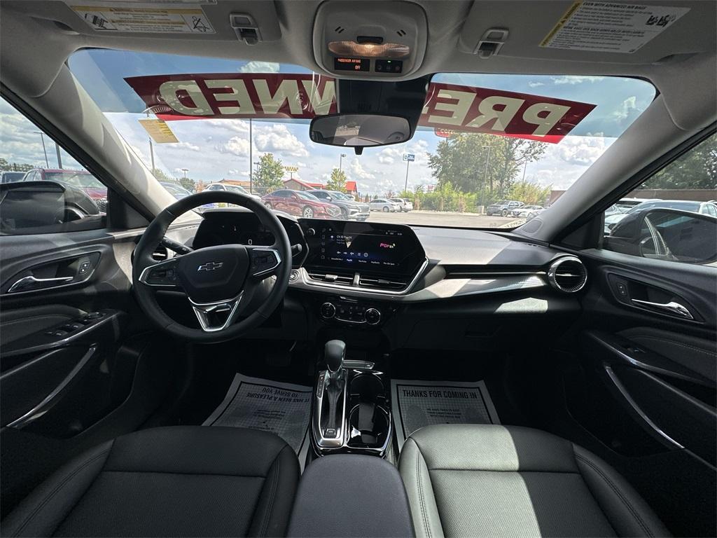 used 2025 Chevrolet Trax car, priced at $25,884