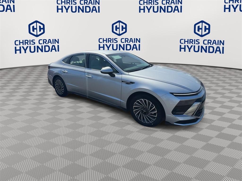 new 2025 Hyundai Sonata Hybrid car, priced at $31,080