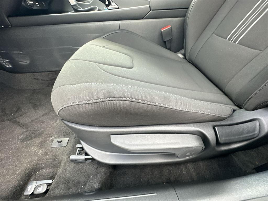 new 2025 Hyundai ELANTRA HEV car, priced at $25,295