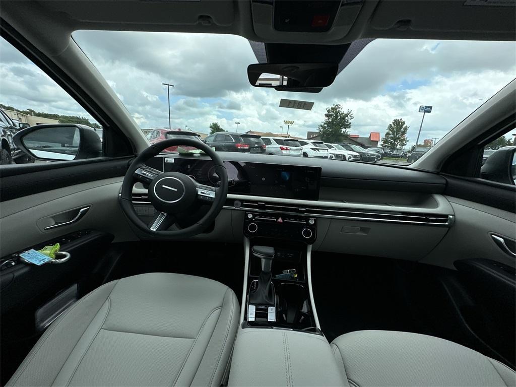 new 2025 Hyundai Tucson car, priced at $33,920