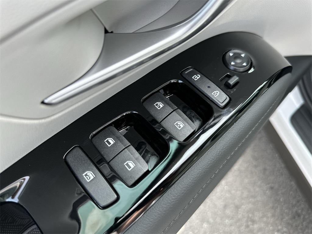 used 2024 Hyundai TUCSON Hybrid car, priced at $31,574