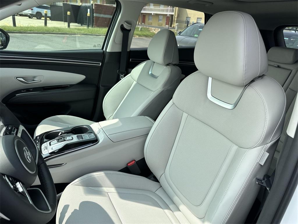 used 2024 Hyundai TUCSON Hybrid car, priced at $31,574