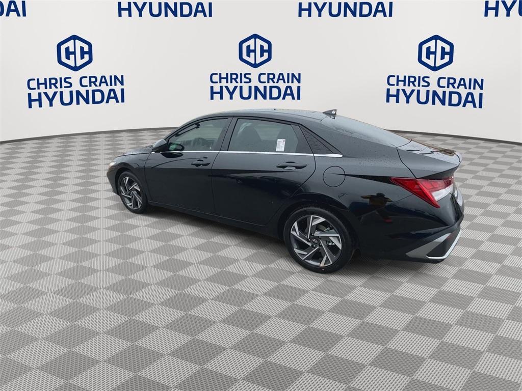 new 2025 Hyundai Elantra car, priced at $25,025