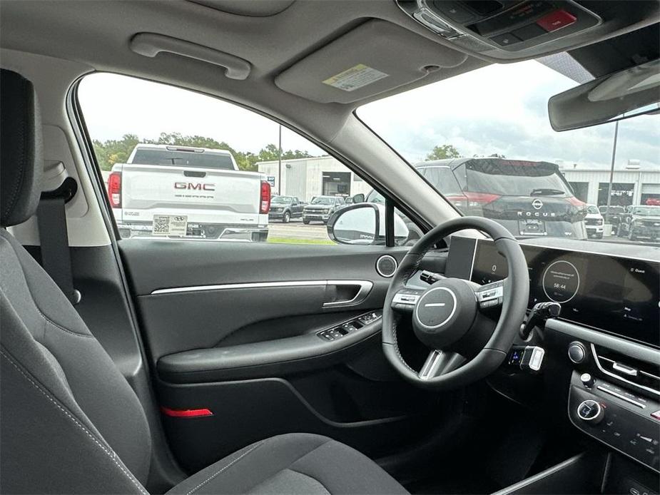 new 2024 Hyundai Sonata car, priced at $32,715