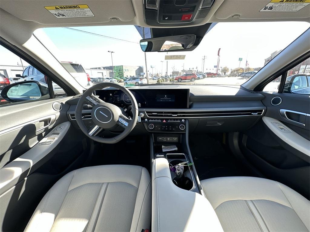 new 2025 Hyundai Sonata car, priced at $31,990