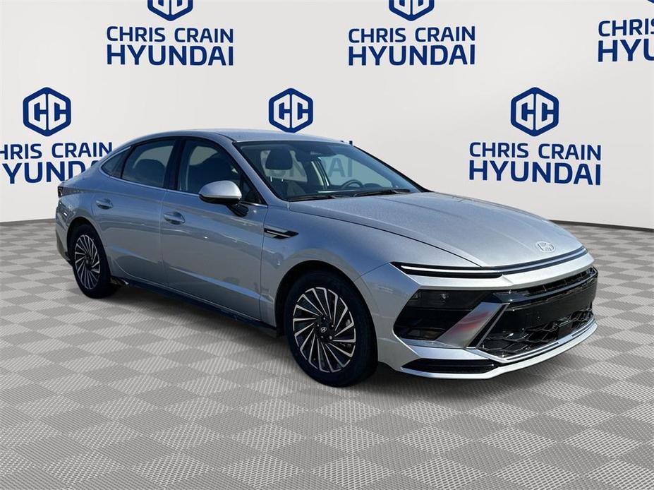 new 2024 Hyundai Sonata Hybrid car, priced at $31,505