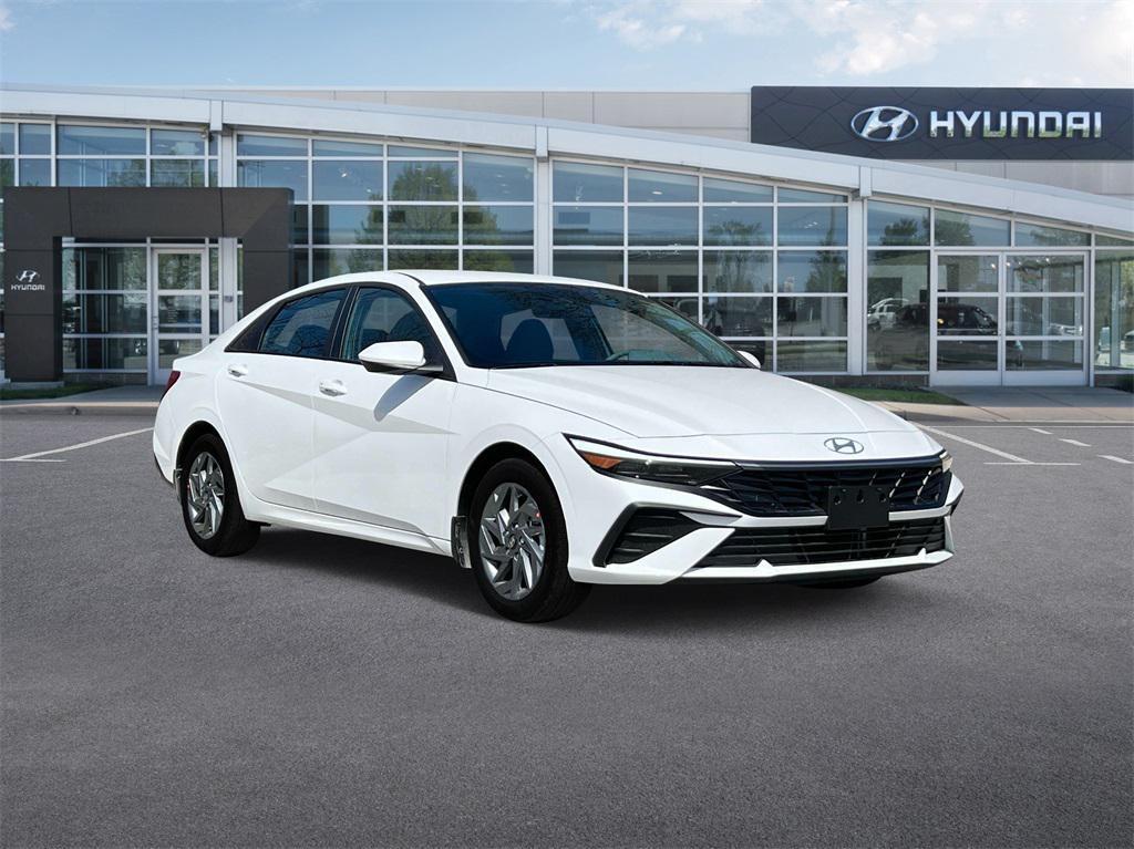 new 2025 Hyundai ELANTRA HEV car, priced at $25,085