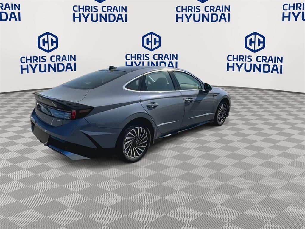 new 2024 Hyundai Sonata Hybrid car, priced at $37,895