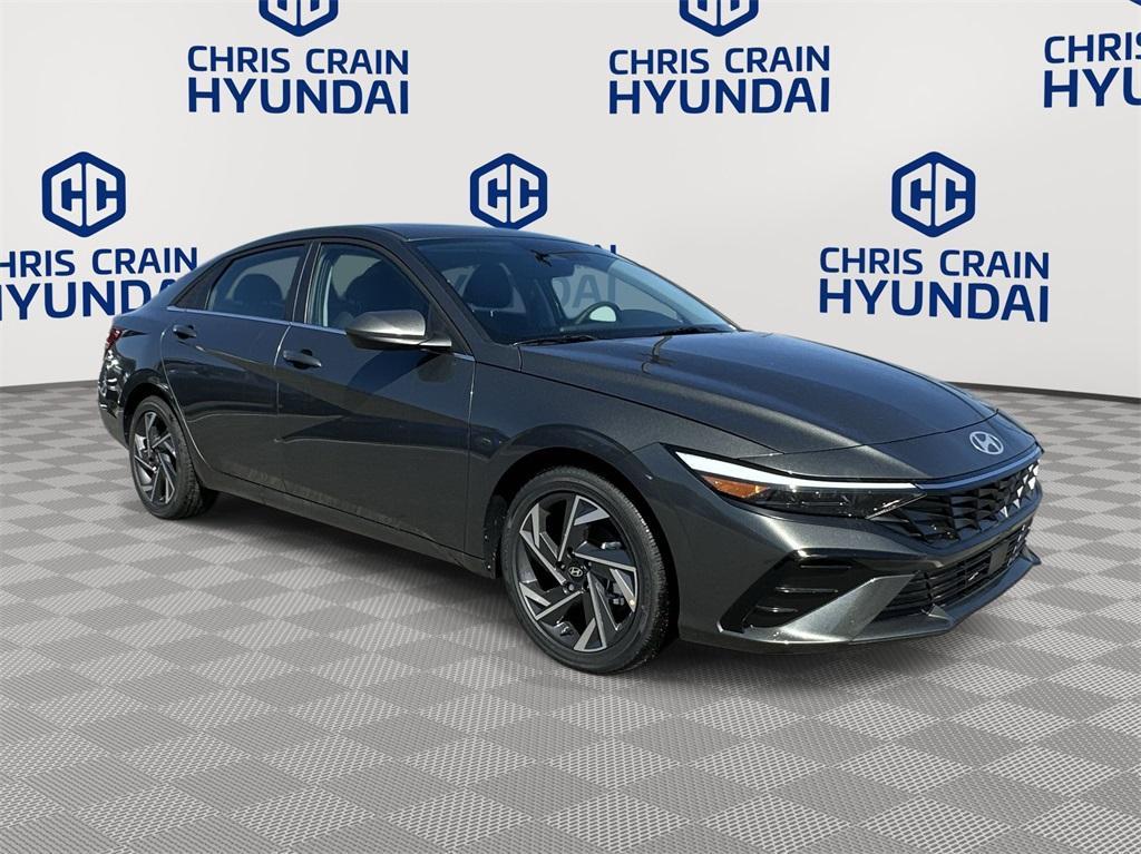 new 2025 Hyundai Elantra car, priced at $24,980