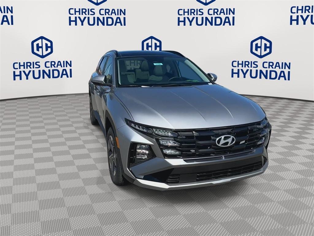 new 2025 Hyundai TUCSON Hybrid car, priced at $37,045