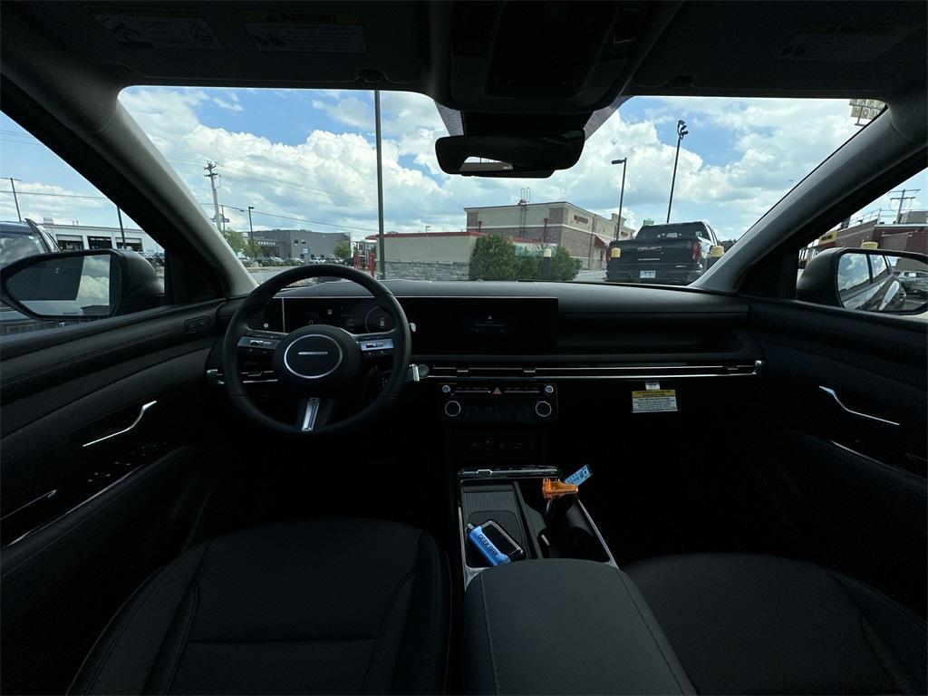 new 2025 Hyundai Tucson car, priced at $38,475