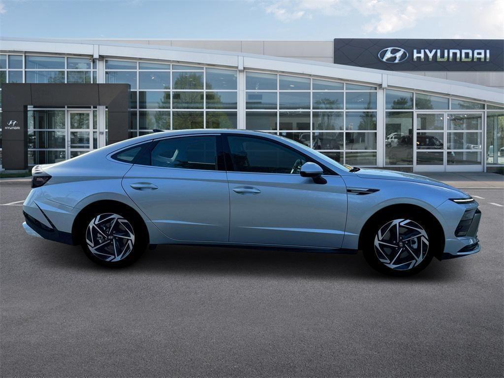 new 2025 Hyundai Sonata car, priced at $32,000