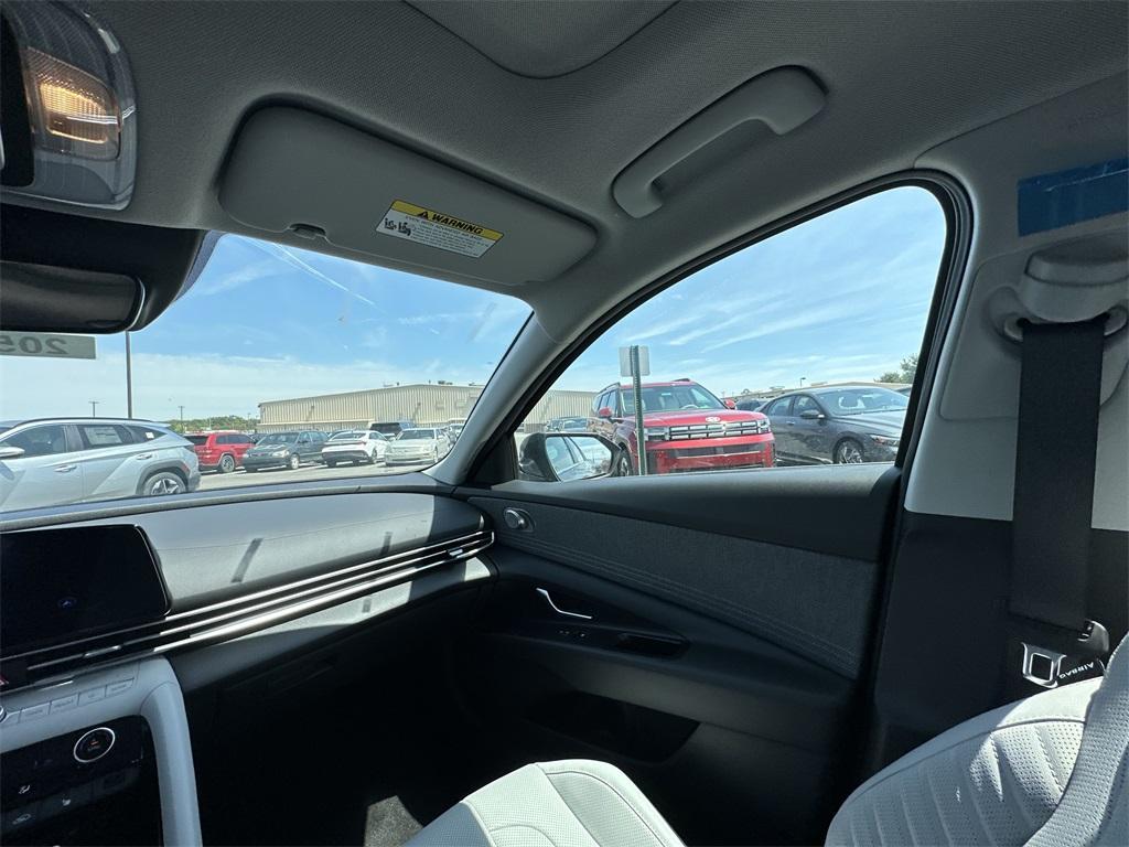 new 2025 Hyundai Elantra car, priced at $26,880