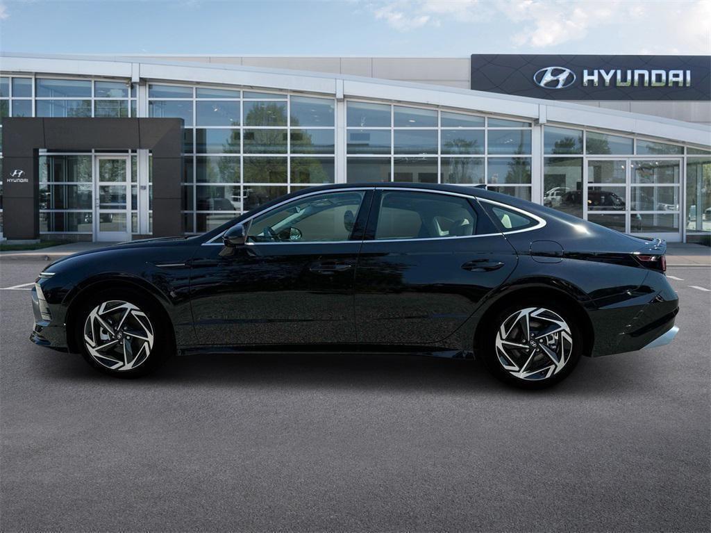 new 2025 Hyundai Sonata car, priced at $32,010