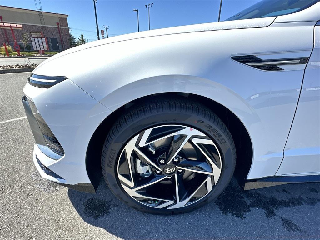 new 2024 Hyundai Sonata car, priced at $31,700